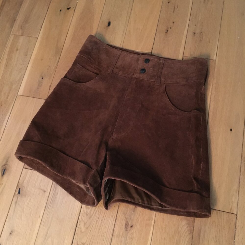 Vintage Express Genuine Leather High Waist Shorts - Picture 9 of 14